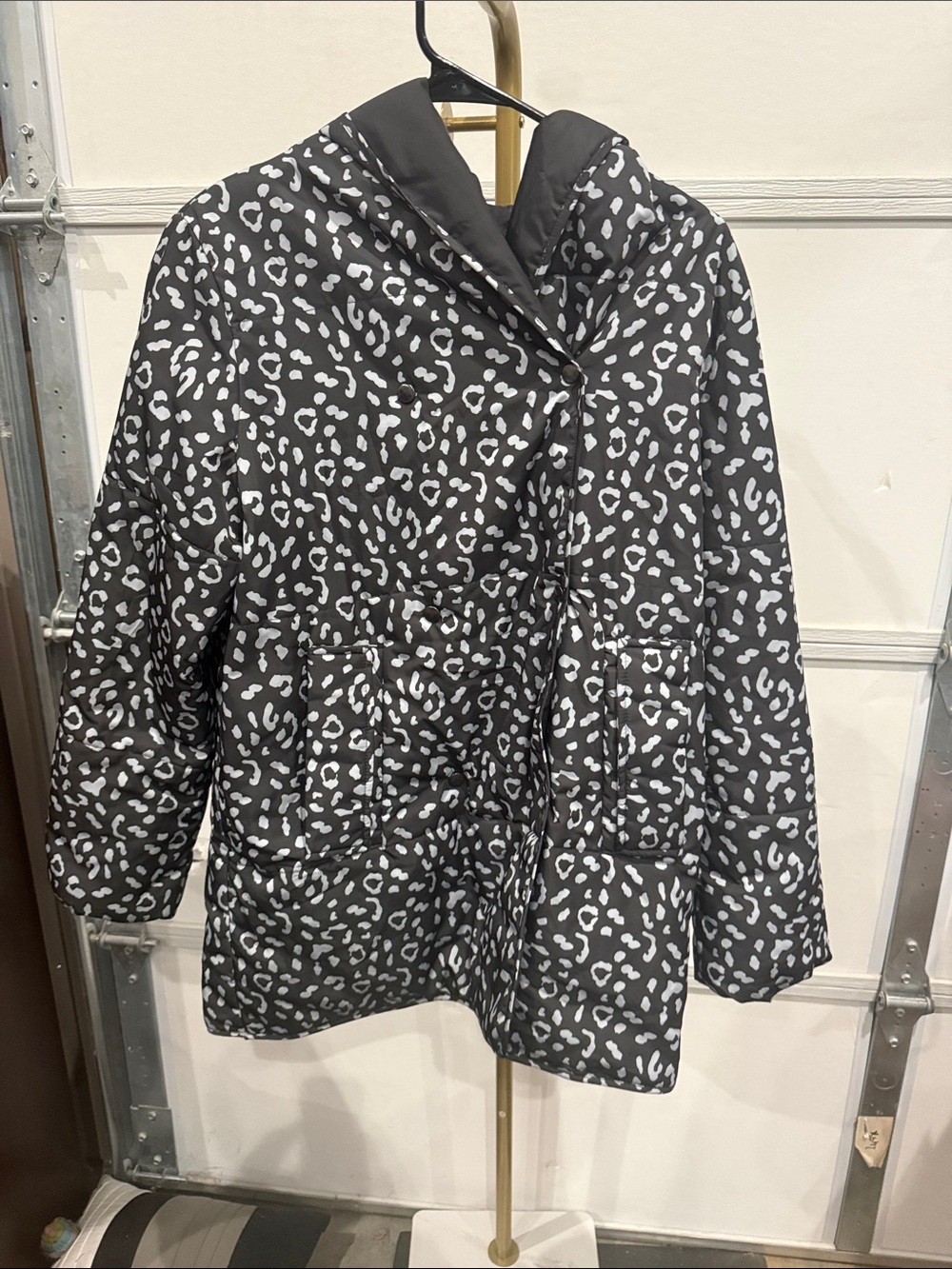 Women's Black/ dark grey & White Leopard Print Puffer Jacket